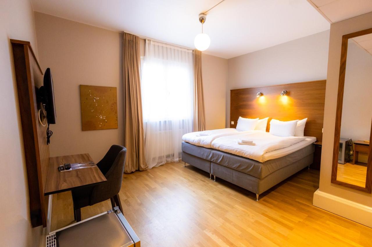 Hotell Hjalmar Orebro Bagian luar foto