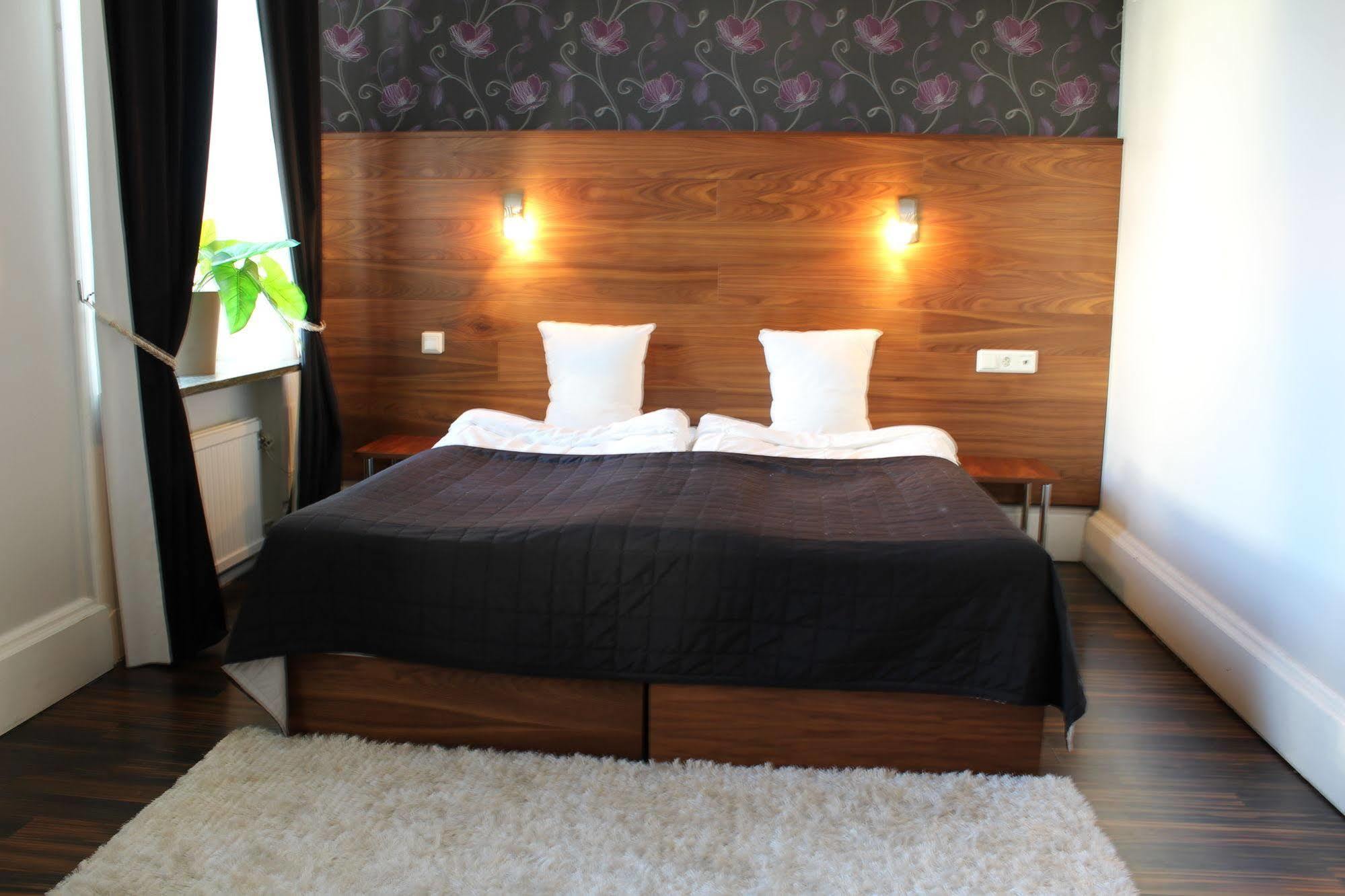 Hotell Hjalmar Orebro Bagian luar foto